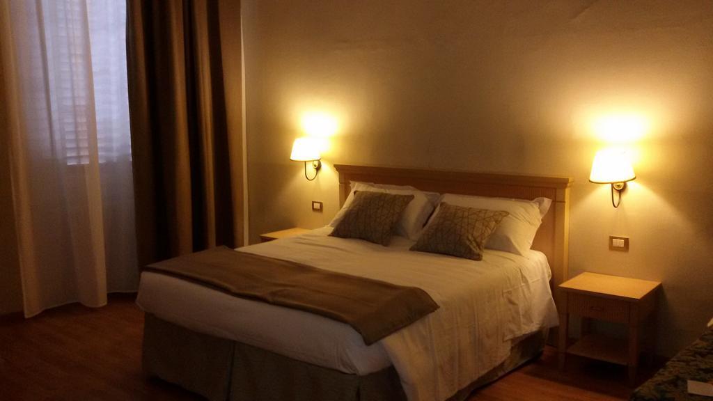 Hhb Hotel Firenze Eksteriør bilde