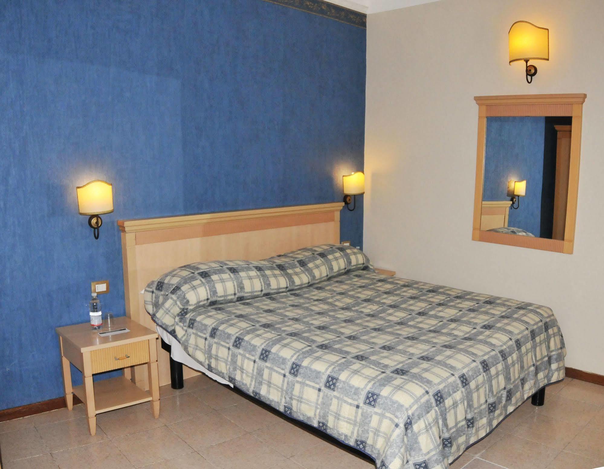 Hhb Hotel Firenze Eksteriør bilde