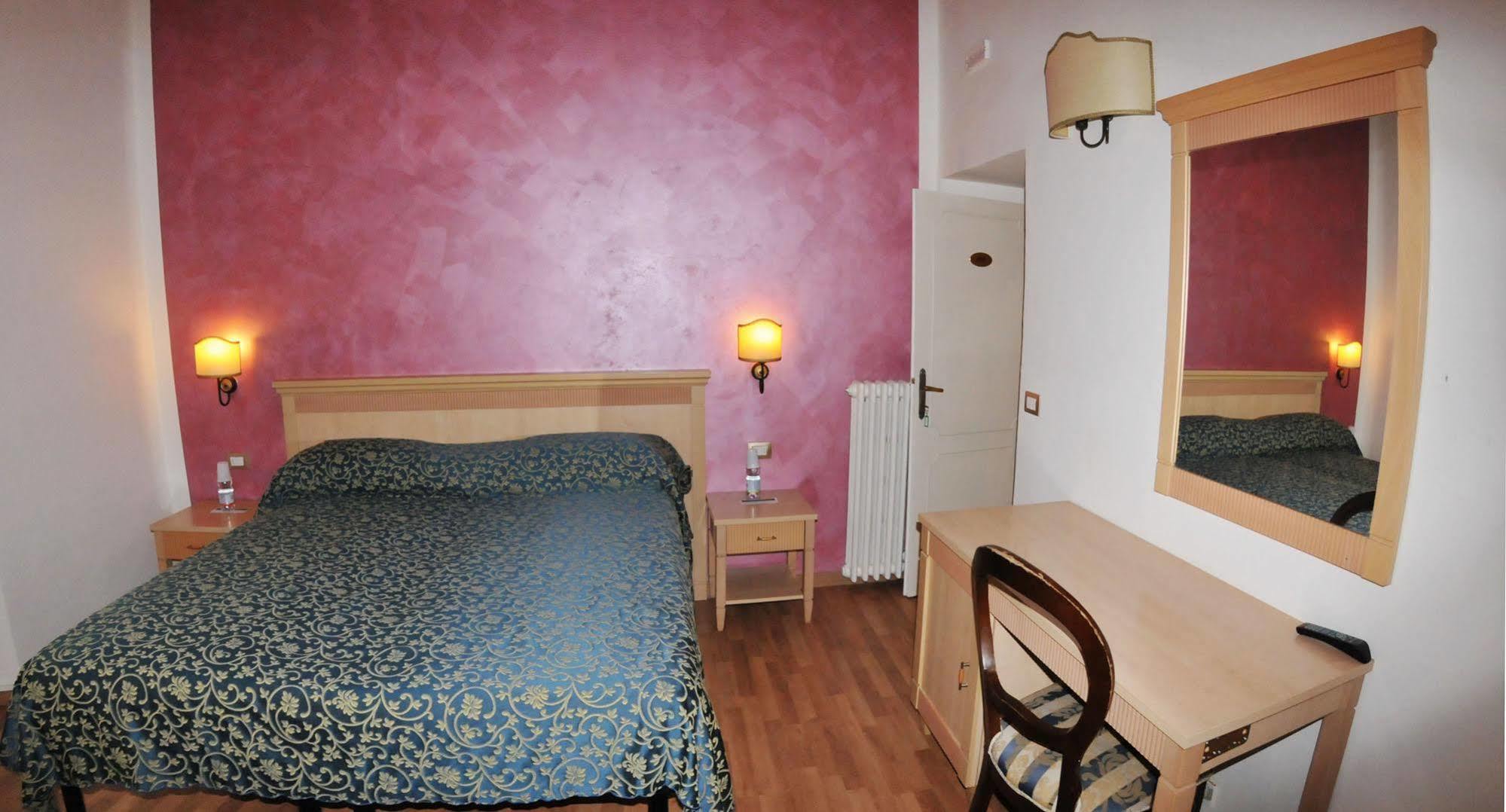 Hhb Hotel Firenze Eksteriør bilde