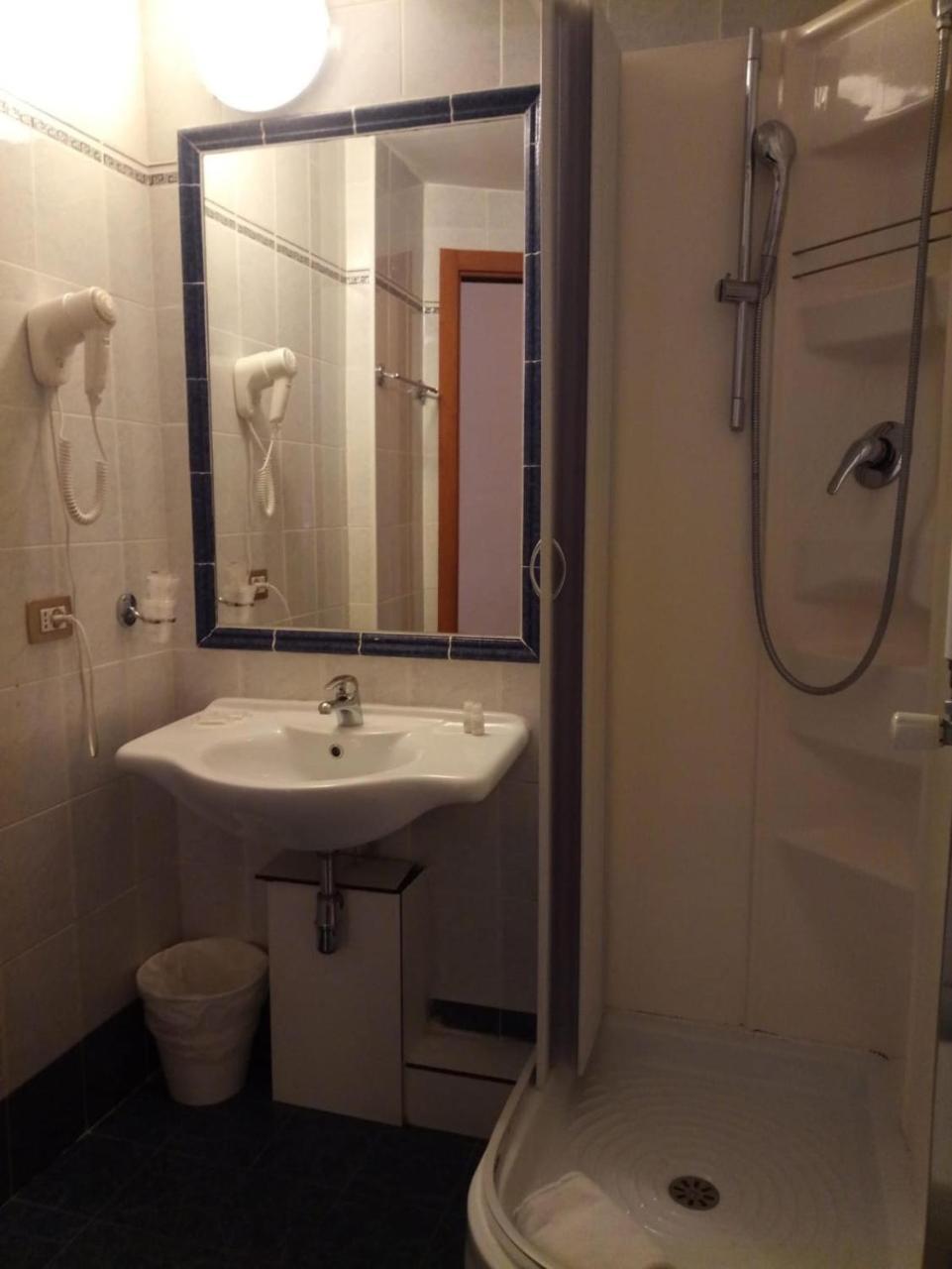 Hhb Hotel Firenze Eksteriør bilde